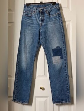 Women's Levi's® 501™ High-Rise Straight Leg Jeans 27W